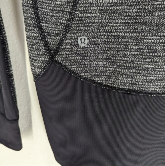 Lululemon Daily Practice Full Zip Hooded Jacket Black Size 4 - Picture 3 of 4